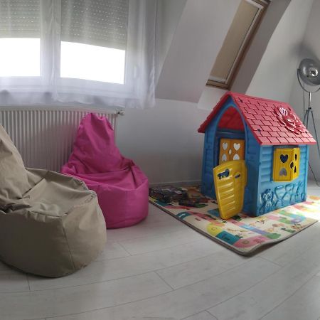 Ikon Apartman Хайдусобосло Экстерьер фото