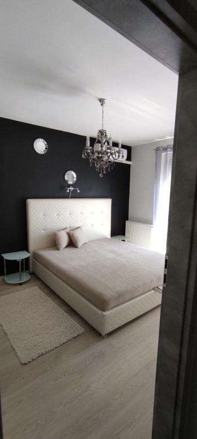 Ikon Apartman Хайдусобосло Экстерьер фото