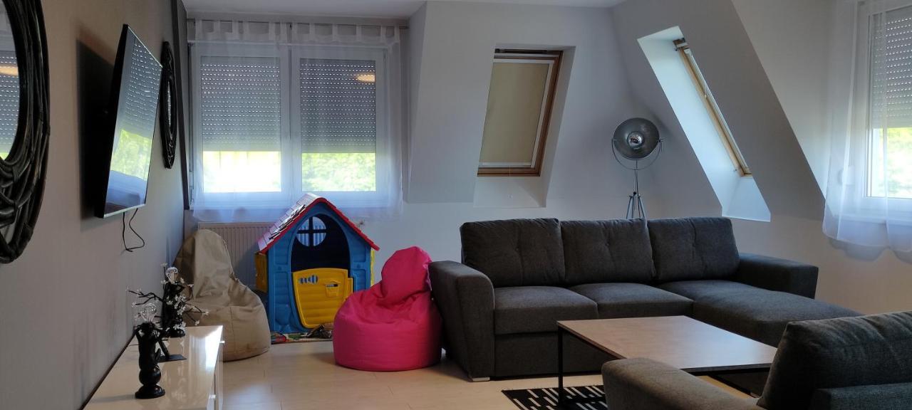 Ikon Apartman Хайдусобосло Экстерьер фото